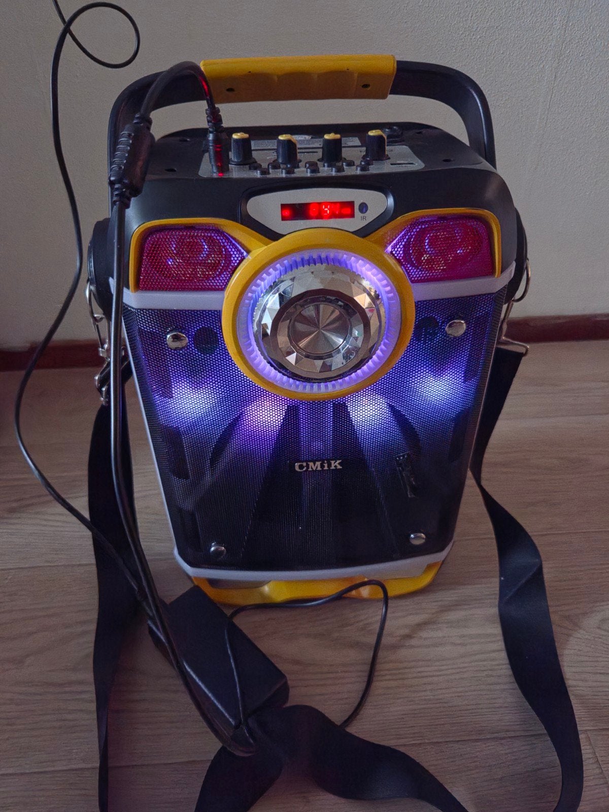 Bluetooth speaker, Ophalen of Verzenden, Gebruikt