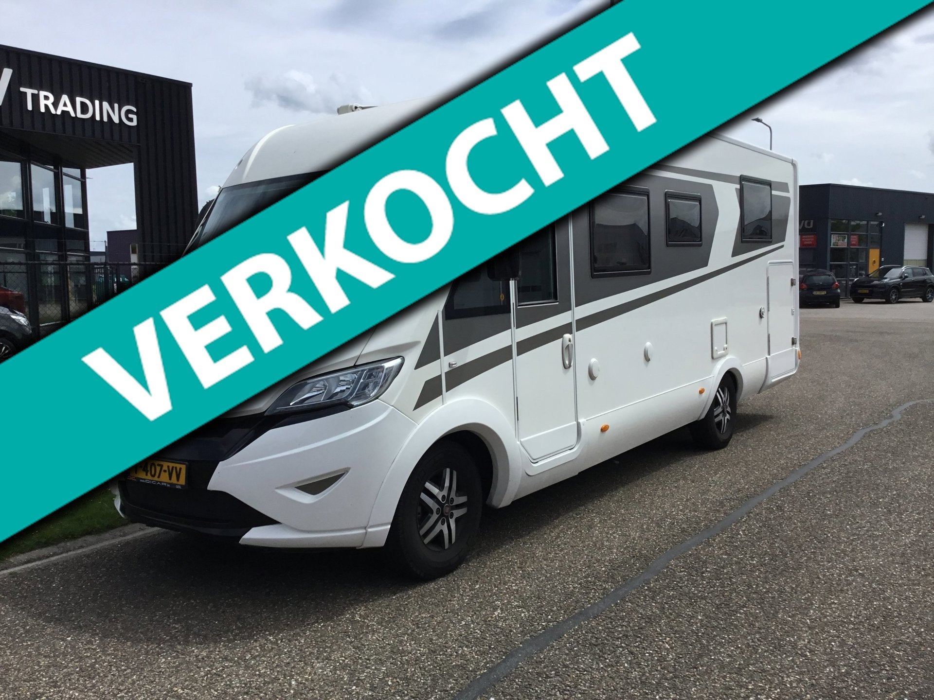 Mc louis CARAT 880 AUTOMAAT, Caravans en Kamperen, Campers, Automaat, Bedrijf, Diesel, Navigatie
