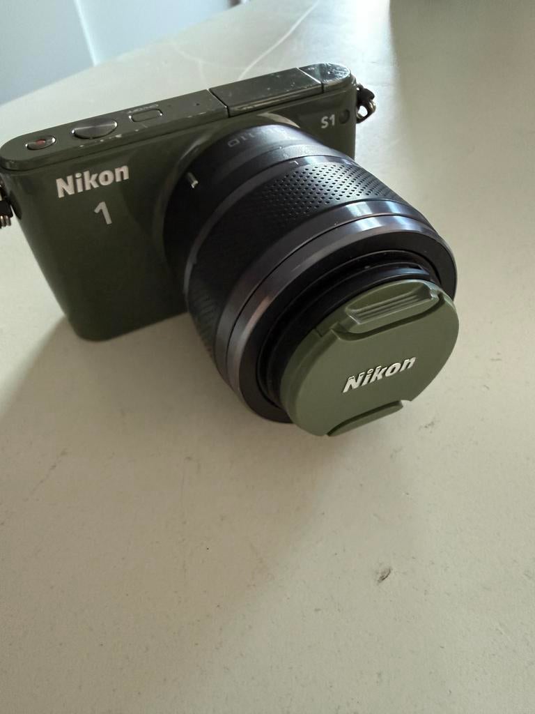 Nikon 1 S1 met 30-110mm lens en oplader, Audio, Tv en Foto, Fotocamera's Digitaal, Gebruikt, Compact, 10 Megapixel, Ophalen of Verzenden