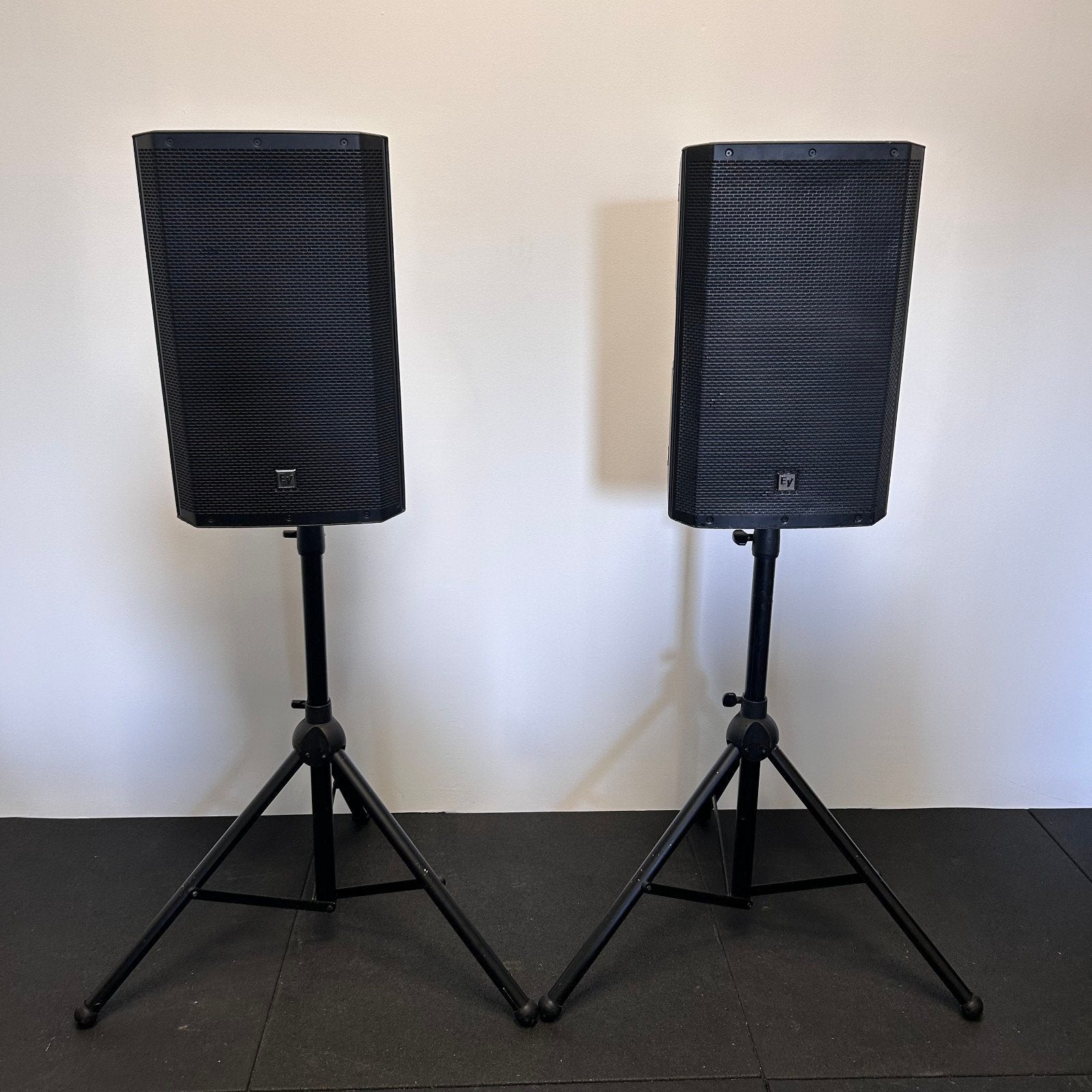 Electro Voice ZLX-15P Actieve Luidsprekers, Gebruikt, Overige typen, 120 watt of meer, Ophalen