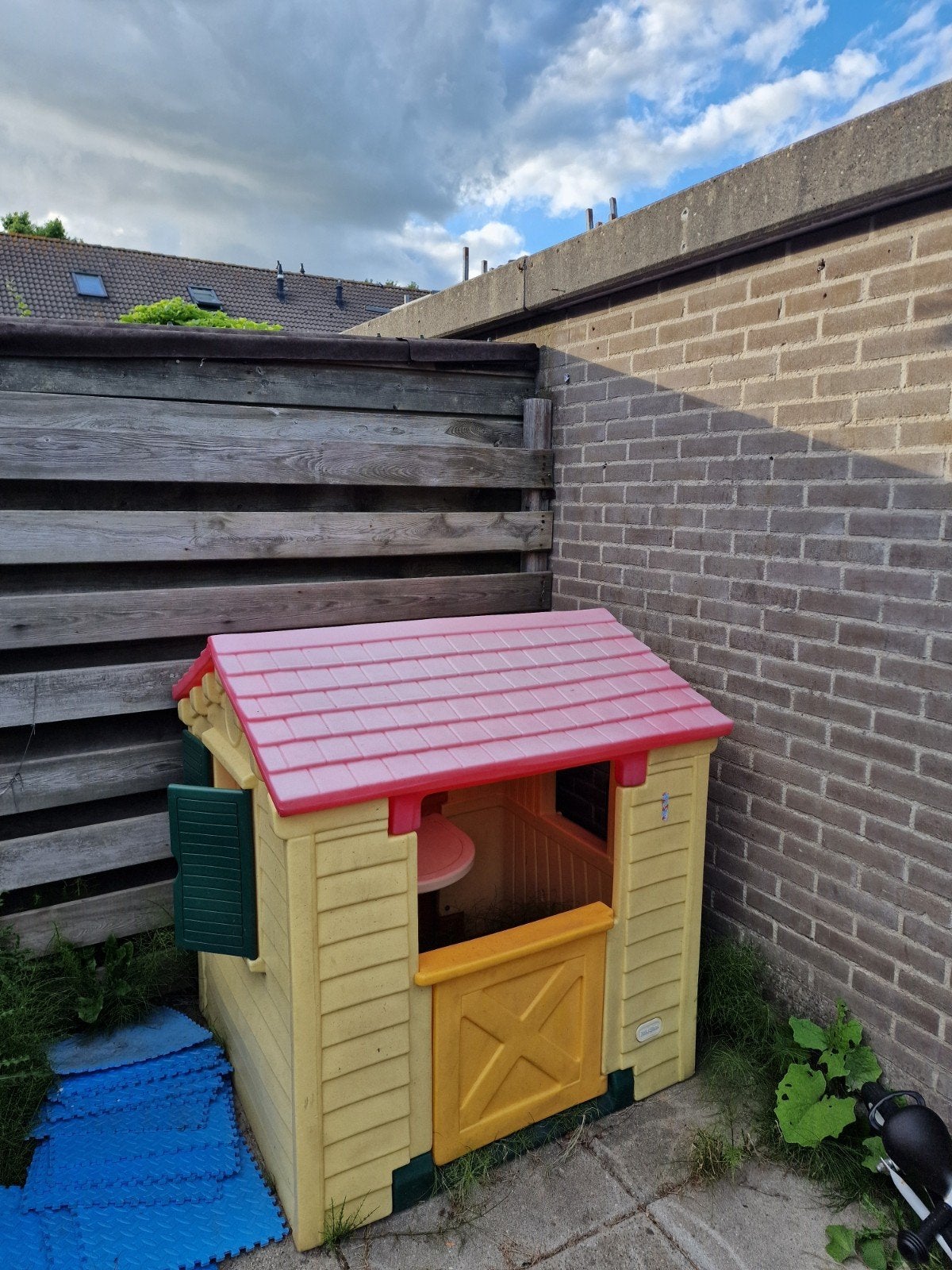 Gratis speelgoed tuin huisje, Kinderen en Baby's, Ophalen, Plastic