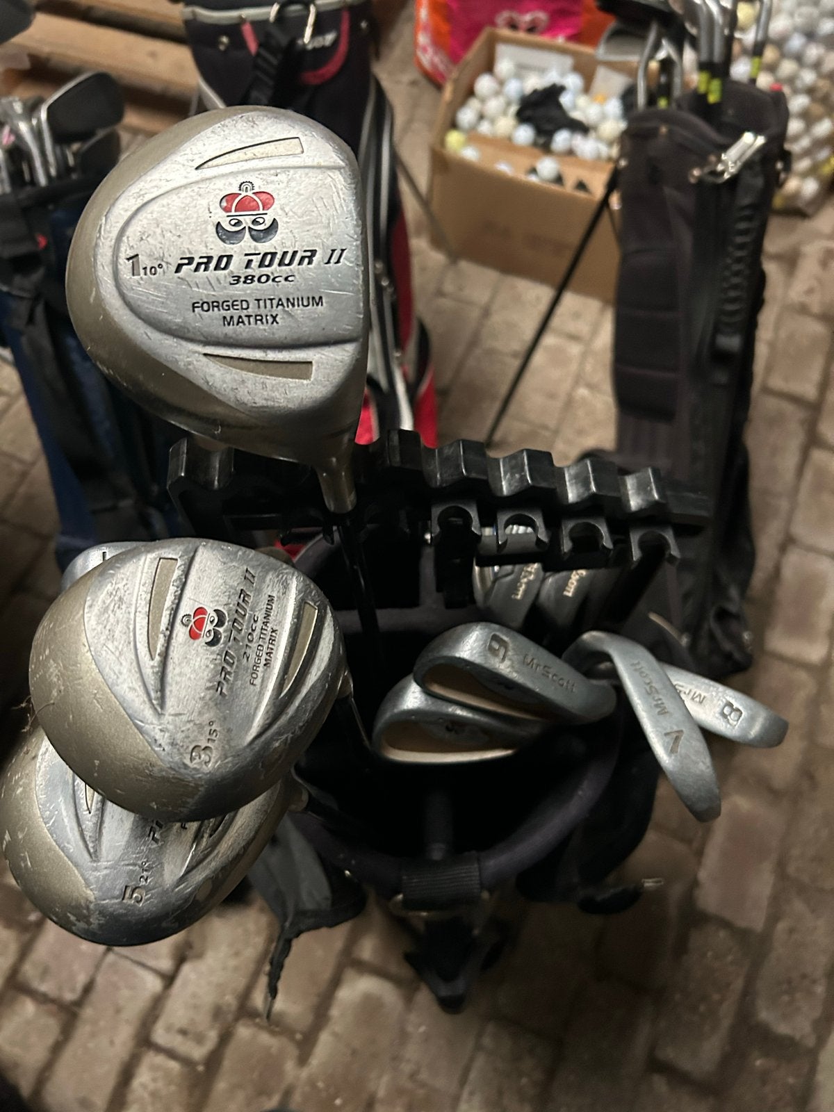 Foto 5 van Grote partij golfsets - compleet en aanvullend