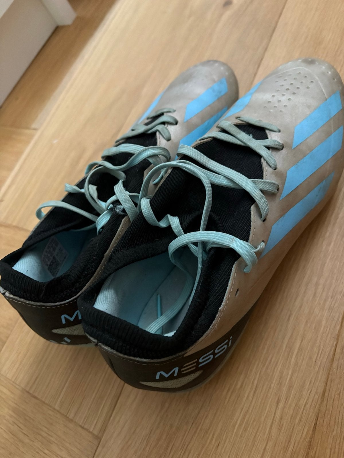 Adidas Messi voetbalschoenen - Maat 41 1/3, Maat XS of kleiner, Ophalen, Gebruikt, Schoenen