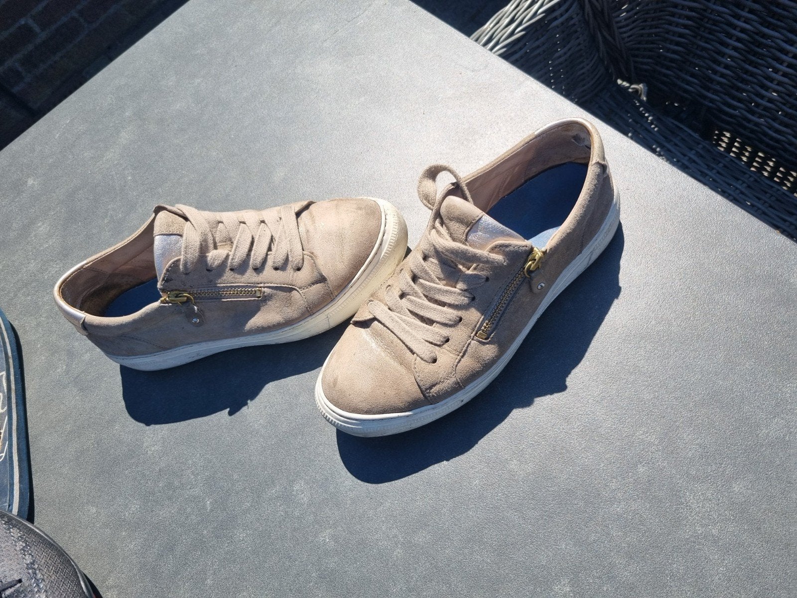 Mooie gabor sneakers schoenen crème wit 38, Beige, Gabor, Ophalen of Verzenden, Sneakers of Gympen