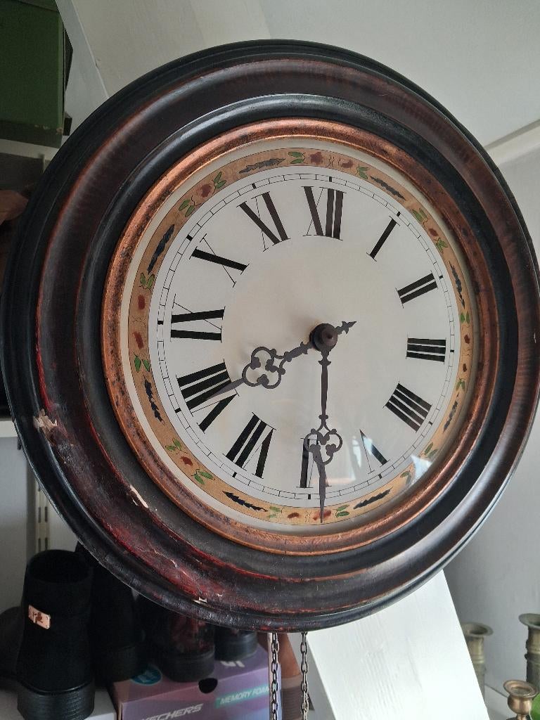 Antieke klokken en onderdelen, Ophalen