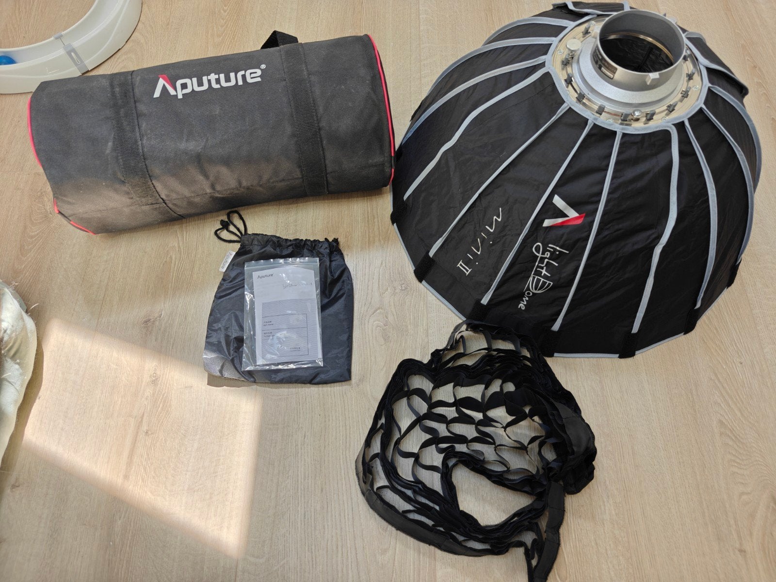 Aputure Light Dome Mini MK II Softbox met Honingraat Grid, Aputure, Belichting, Ophalen of Verzenden, Zo goed als nieuw