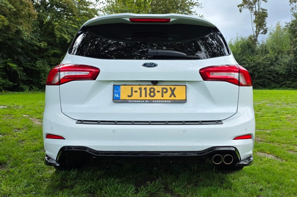 Foto 7 van Ford Focus Wagon 1.5 ST-Line 8-Aut 2020 Full Pano Body Trekh