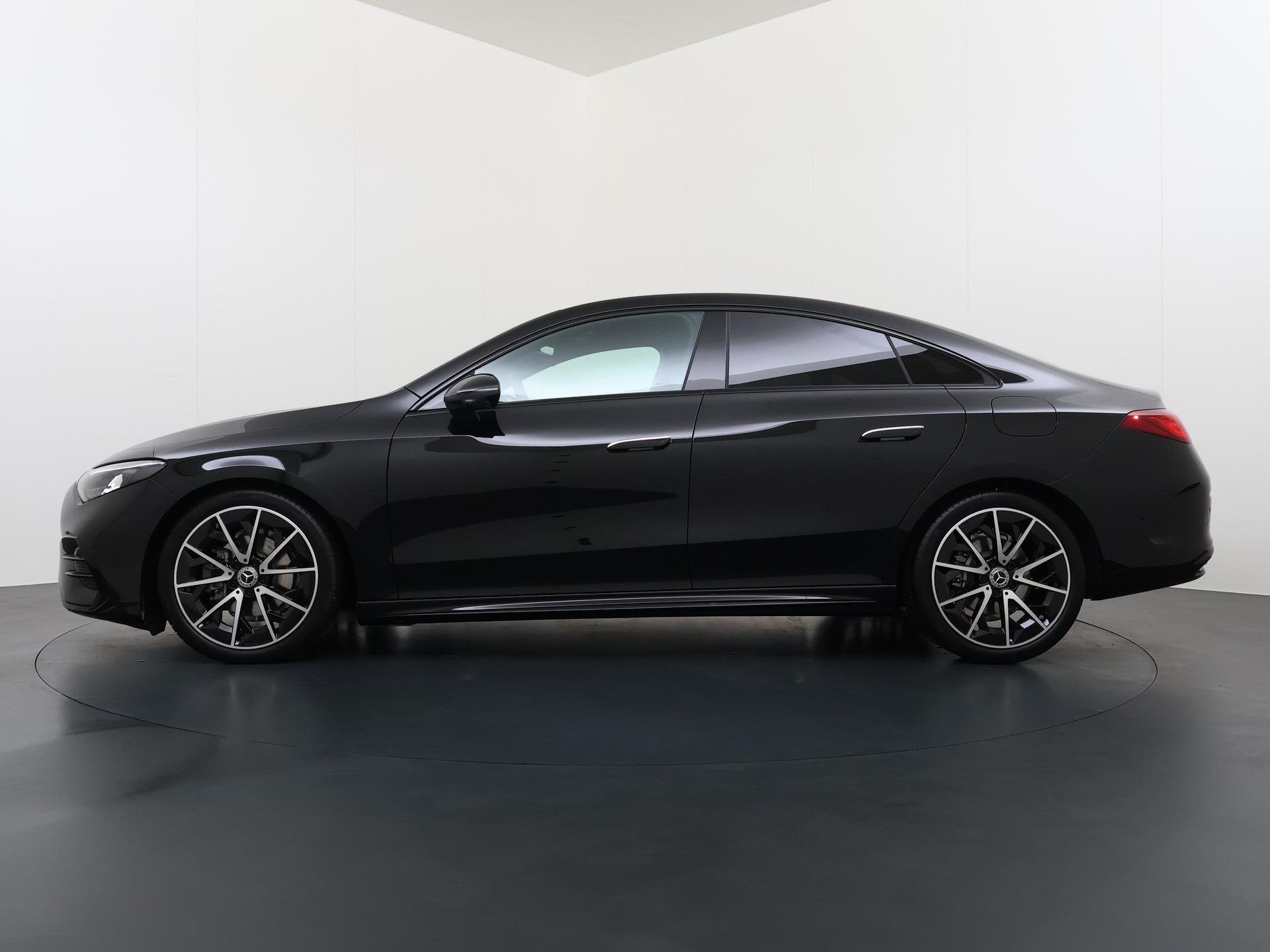 Mercedes-Benz CLA 180 Business Solution AMG | Night Pakket |, Auto's, CLA, Zwart, Origineel Nederlands, Bedrijf
