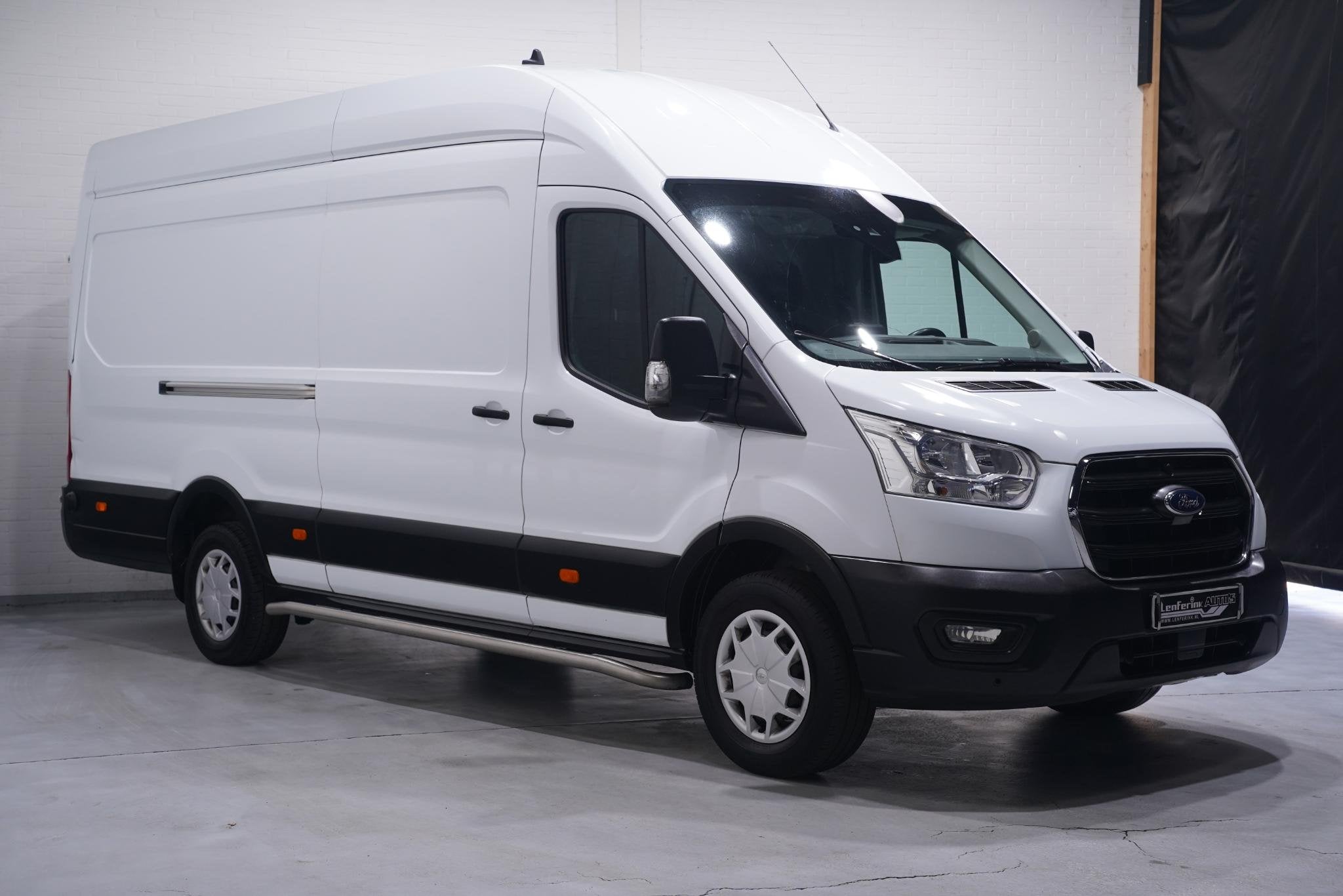 Ford Transit 2.0 TDCI L4H3 Trend RWD Airco Camera Export Pre, 13 km/l, 4 cilinders, 129 pk, 2800 kg