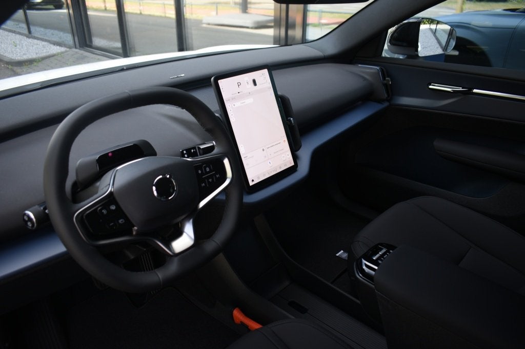 Volvo EX30 Cross Country P5 Long Range Plus Europa 69kWh/272, Automaat, 476 km, 0 cilinders, Gebruikt