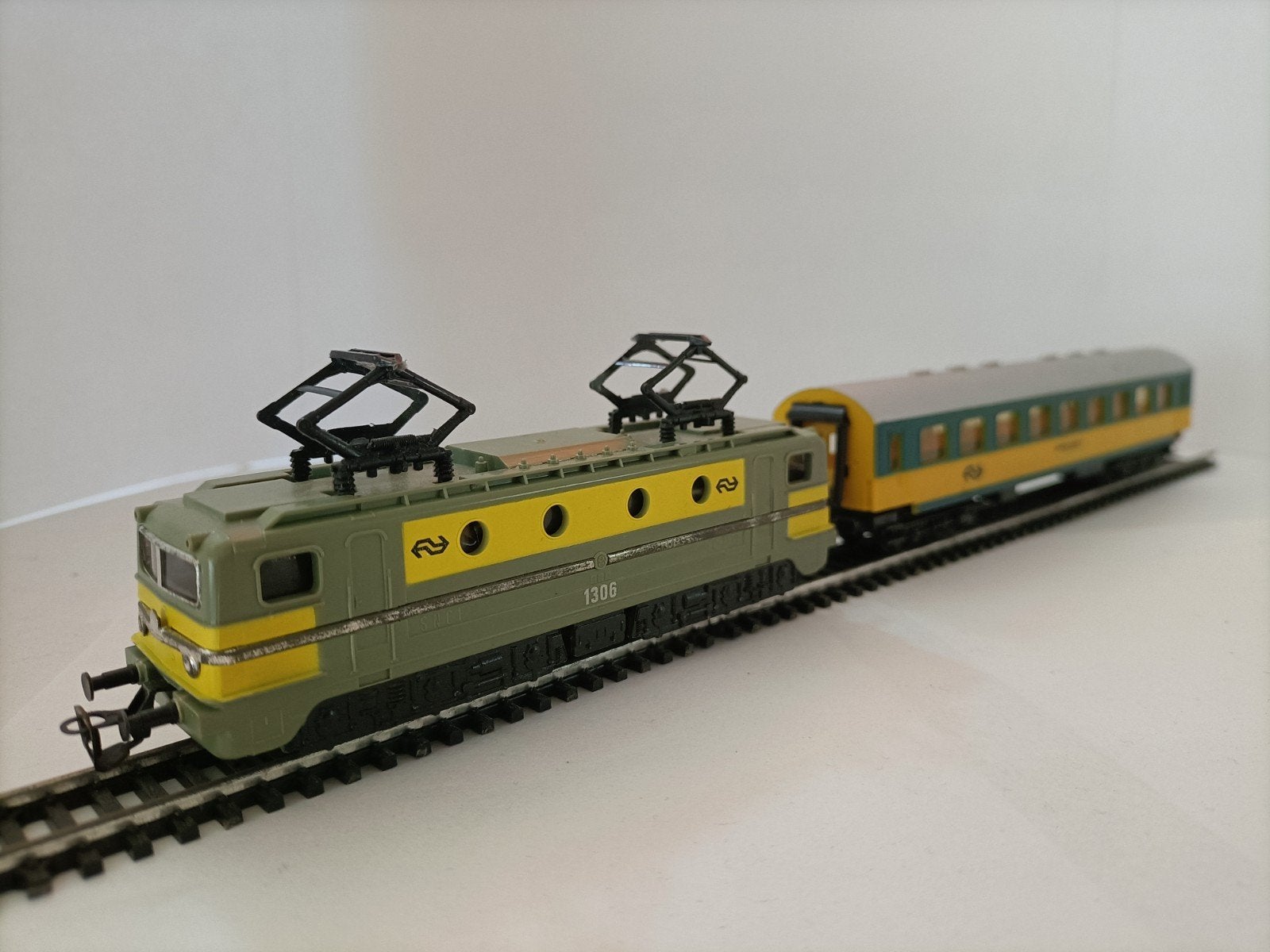 Klassieke NS treinset Spoor TT (Zeuke / Berliner TT Bahnen), Gelijkstroom, Analoog, Ophalen, Overige merken
