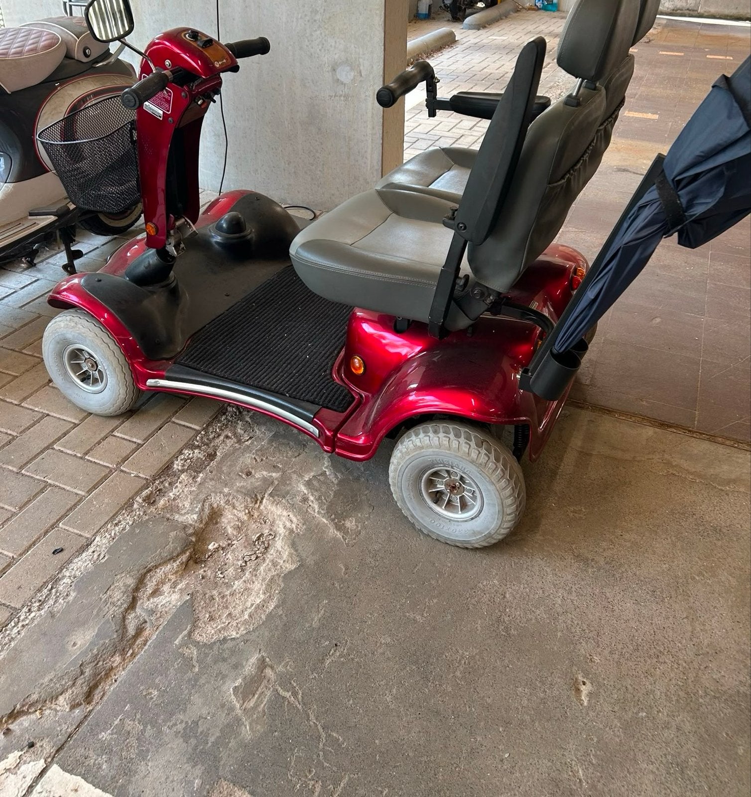 Shoprider F-889DXD-L Duo 2-persoons scootmobiel, Ophalen, 10 km/u of minder, Gebruikt, .