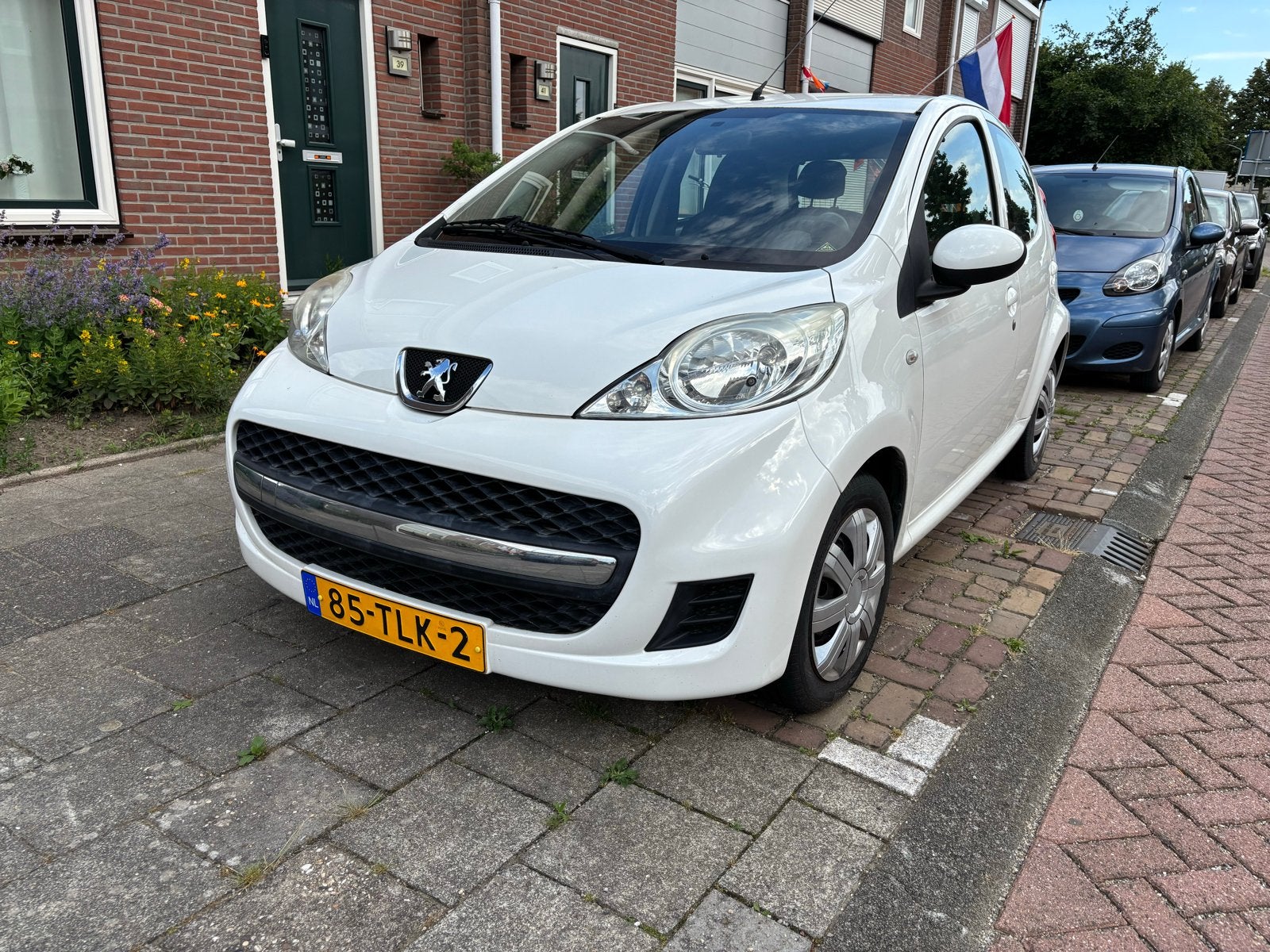 Peugeot 107 XS 1.0 12V 5DR 2012 Wit met airco, Voorwielaandrijving, 4 stoelen, Origineel Nederlands, Handgeschakeld