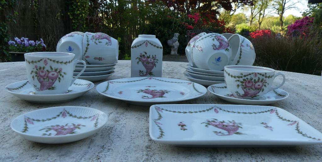 AW August Warnecke Servies decor Fullhorn, Ophalen of Verzenden