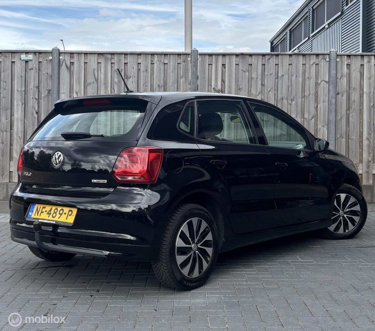 Volkswagen Polo 1.0 BlueMotion Edition/CRUISE/BLUETOOTH/NAP/, Voorwielaandrijving, Stof, 95 pk, Zwart