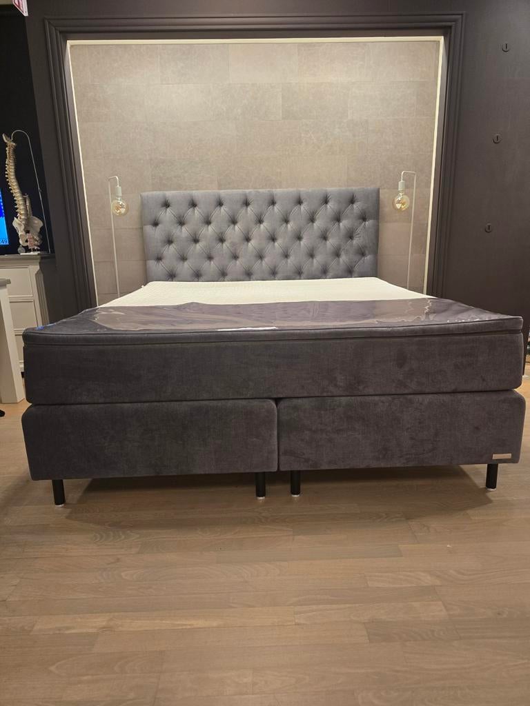 Splinternieuwe exclusieve Aya boxspring 40% korting, Huis en Inrichting, Slaapkamer | Boxsprings, Nieuw, 180 cm, 210 cm, Tweepersoons
