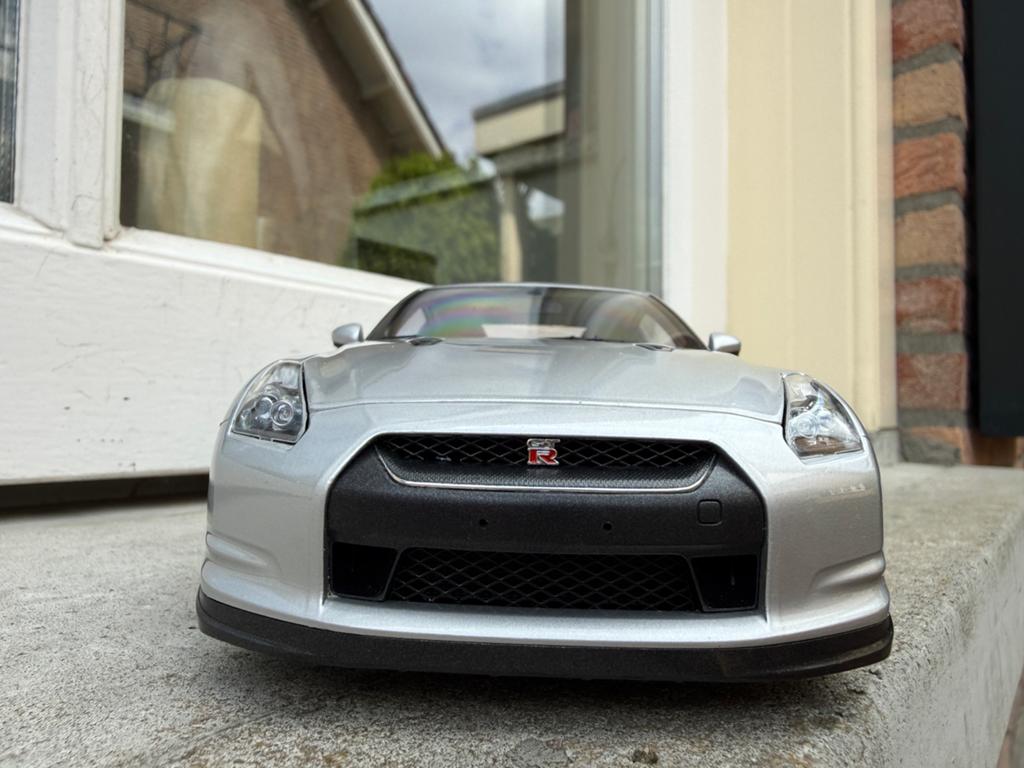 1:18 Nissan GT-R R35 Silver 2008 Kyosho Diecast, Hobby en Vrije tijd, Kyosho, Auto, Ophalen of Verzenden, Zo goed als nieuw