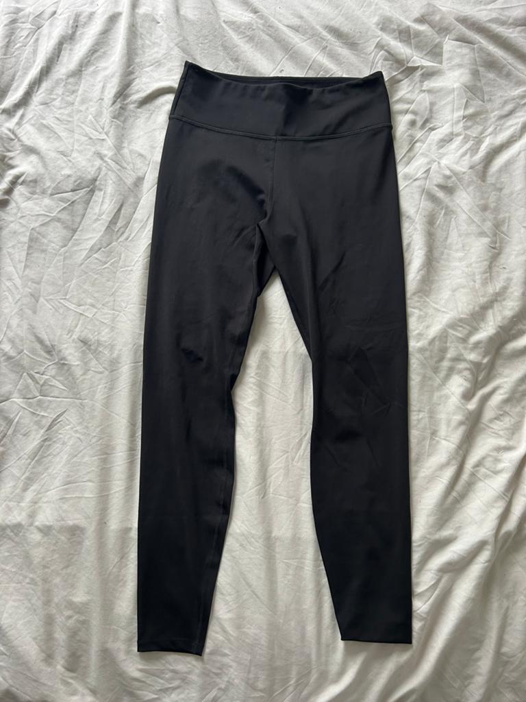 H&M Move Zwarte Legging Maat M, Kleding | Dames, Leggings, Maillots en Panty's, Legging, Zwart, Maat 40/42 (M), Ophalen of Verzenden