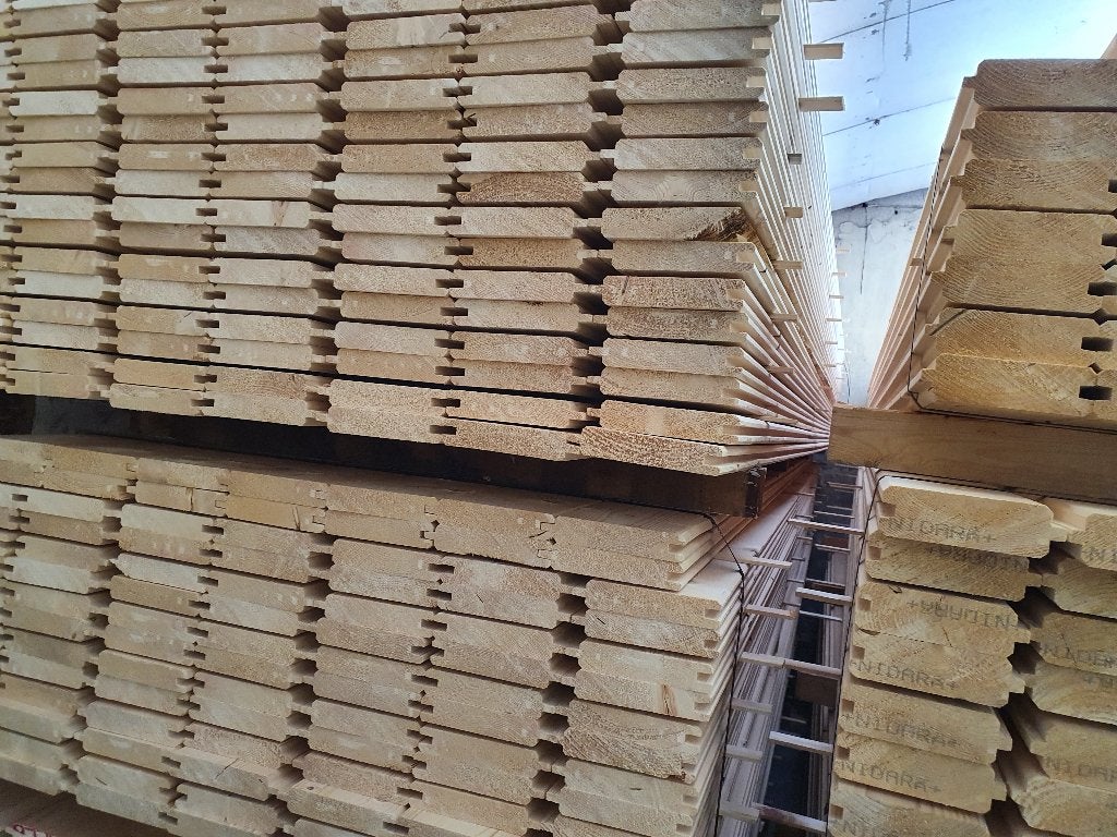 dikke blokhutdelen nieuw met v kant 28mm dik 130mm breed, Ophalen, Nieuw, 250 cm of meer, Planken