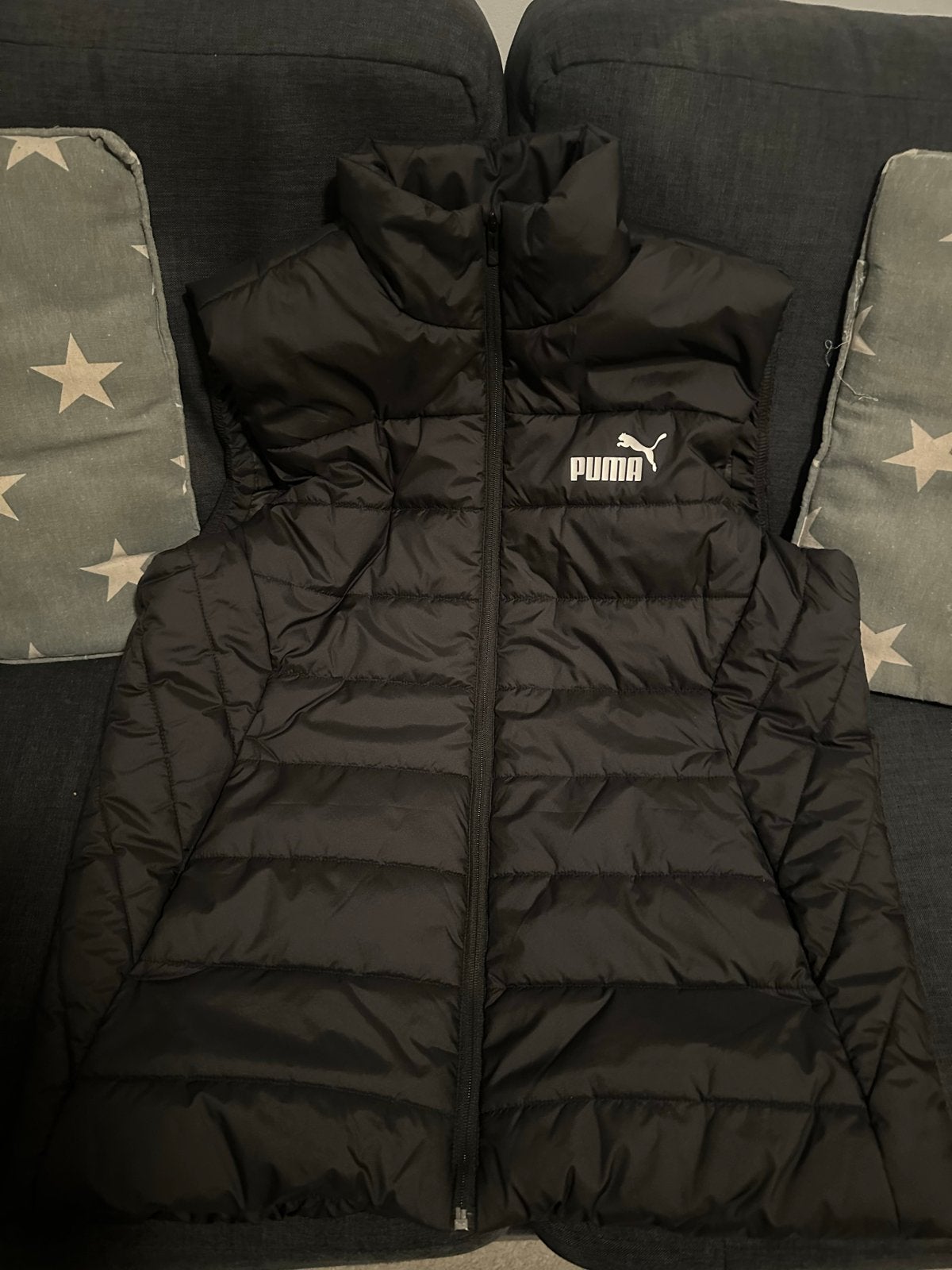 Nieuwe Puma bodywarmer - Maat L, Kleding | Dames, Bodywarmers, Ophalen of Verzenden, Nieuw, Maat 42/44 (L), Zwart