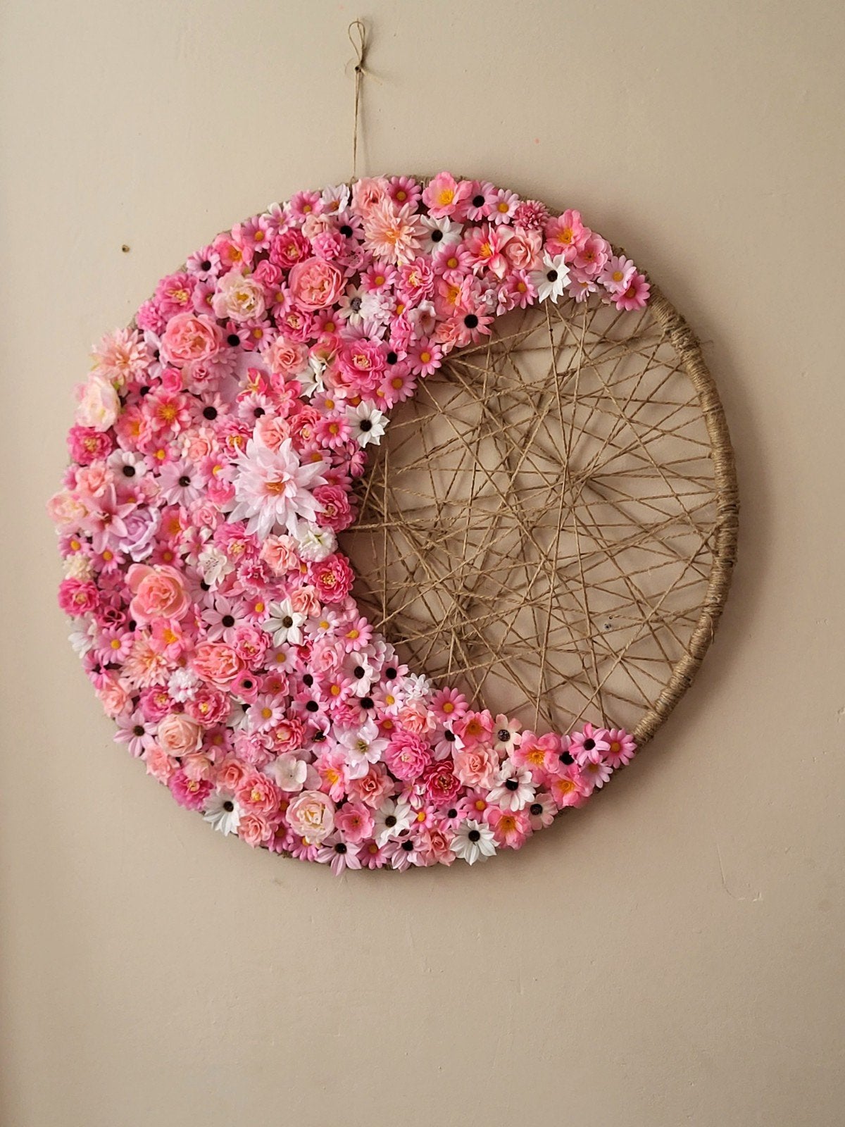Titel:Luxe XL Bloemenkrans Halve Maan 75cm | Wanddecoratie, Ophalen, Nieuw