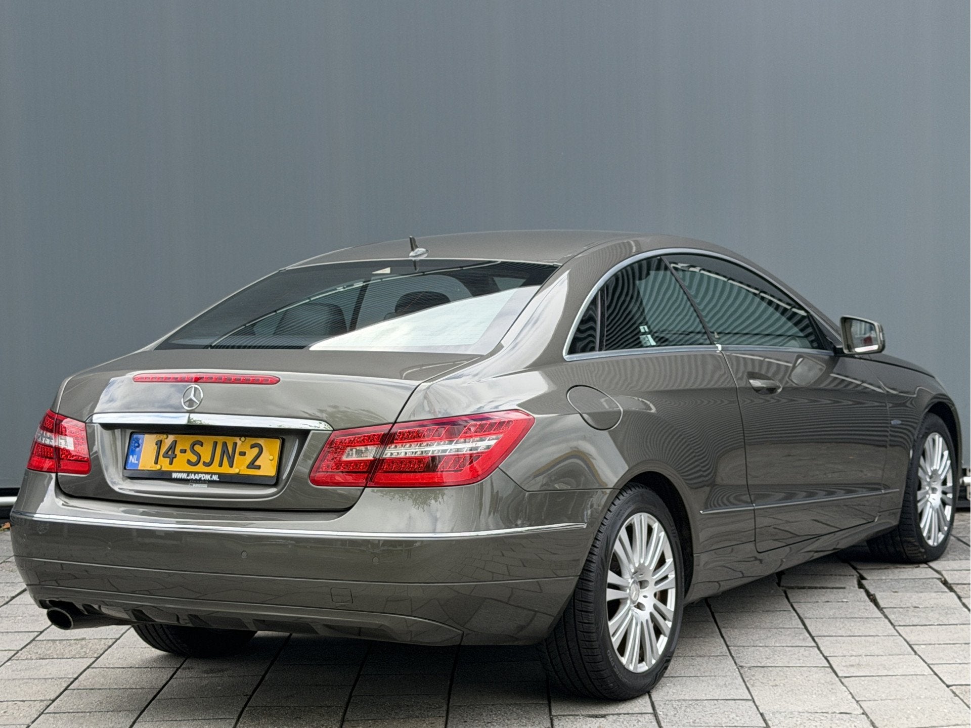 Mercedes-Benz E-Klasse Coupé BWJ 2011 | 200CGI 184PK Avantg, Auto's, Euro 5, Achterwielaandrijving, Zwart, 4 cilinders