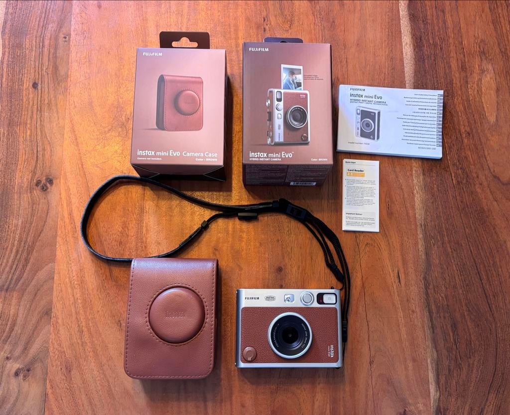 Fujifilm Instax Mini Evo met hoesje, Ophalen of Verzenden, Zo goed als nieuw, Polaroid, Fuji