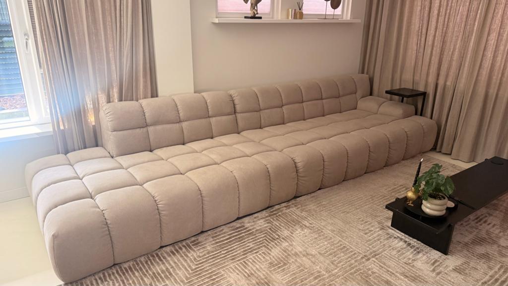 Grote modulaire bank - Beige/zand stof 400cm, Huis en Inrichting, Banken | Bankstellen, Ophalen, 100 tot 125 cm, 300 cm of meer