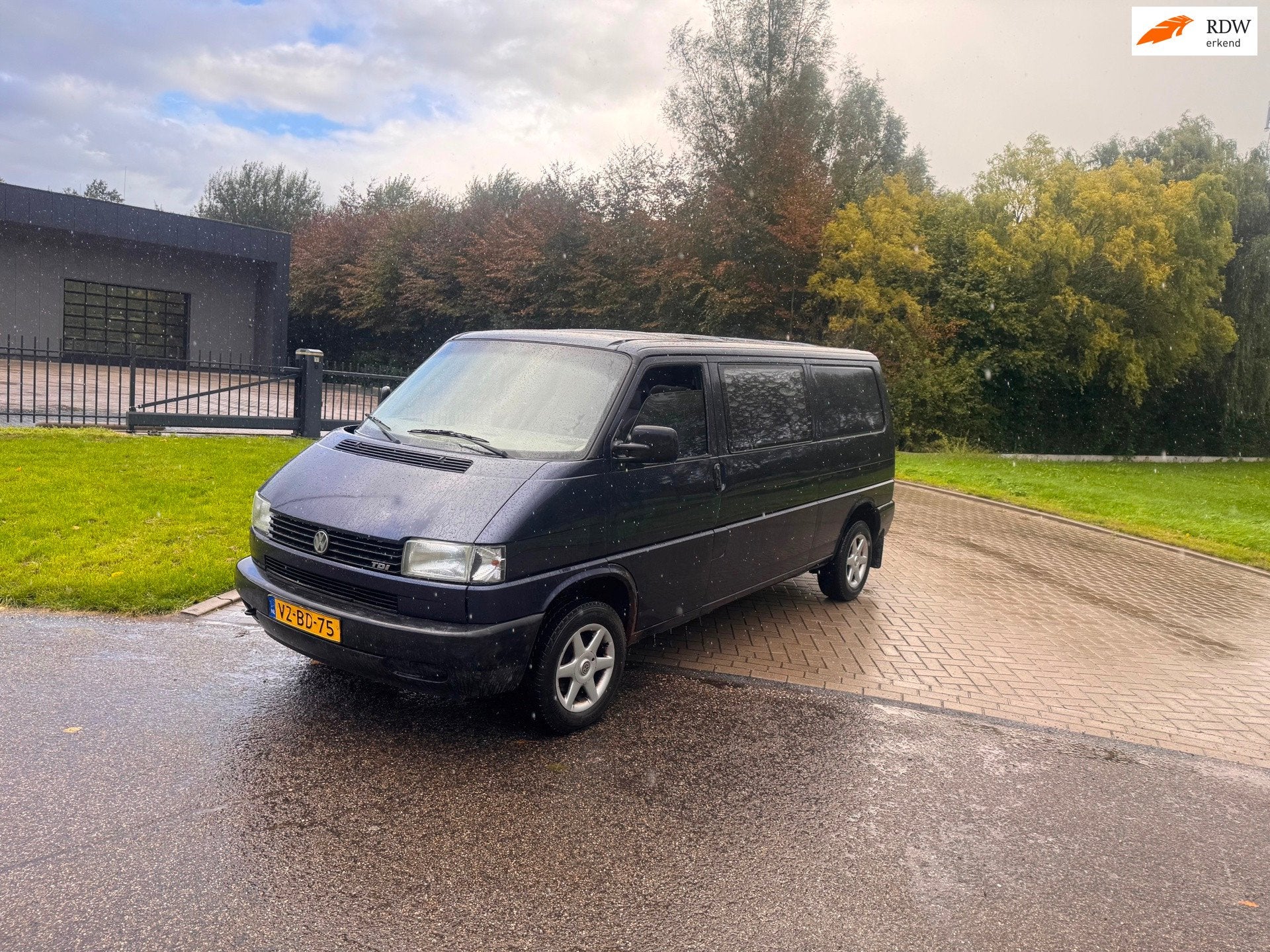 Volkswagen Transporter 2.5 TDI 332 Lang.Dubbel Cabine, Auto's, Metallic lak, Gebruikt, Volkswagen, Bedrijf