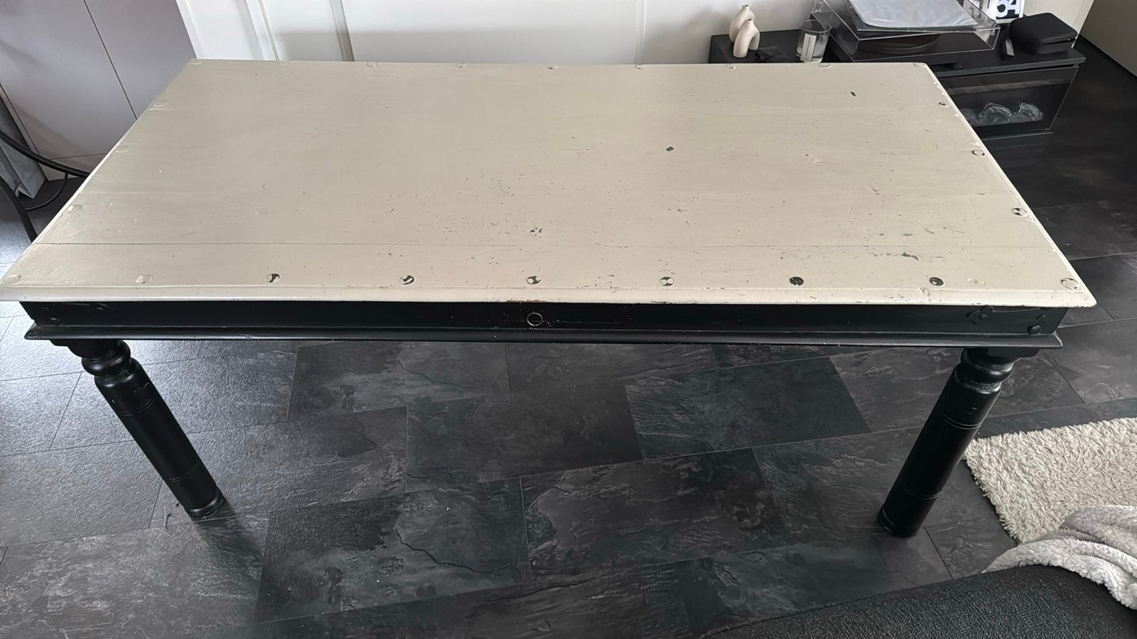 Robuuste eettafel met gedraaide poten, Huis en Inrichting, Tafels | Eettafels, Ophalen, Gebruikt, 50 tot 100 cm, 150 tot 200 cm