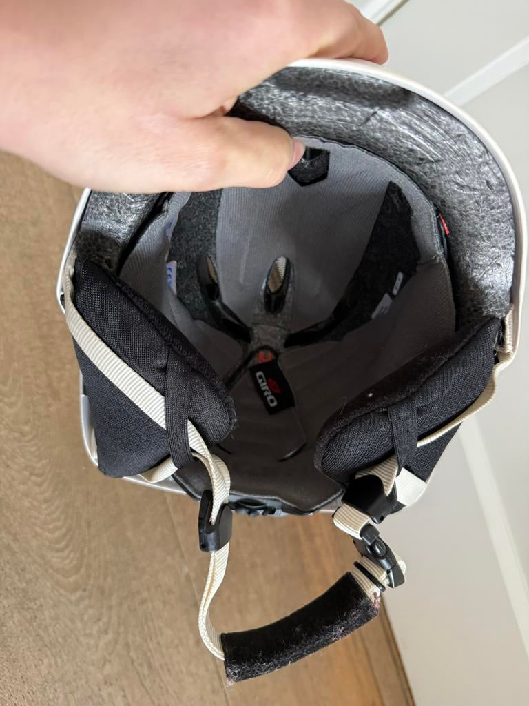 Giro dames skihelm maat S wit - In goede staat, Ophalen, Zo goed als nieuw, Maat 36 (S), Overige typen