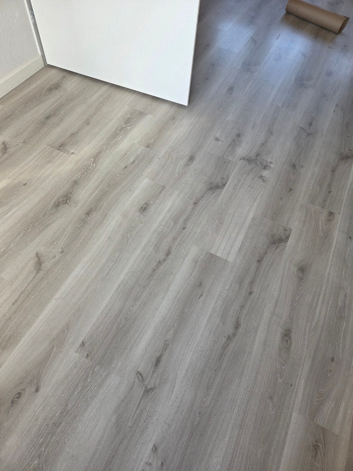 Laminaat vloer 80m2 gratis af te halen in Oosterhout NB, Gebruikt, 75 m² of meer, Ophalen of Verzenden, Grijs