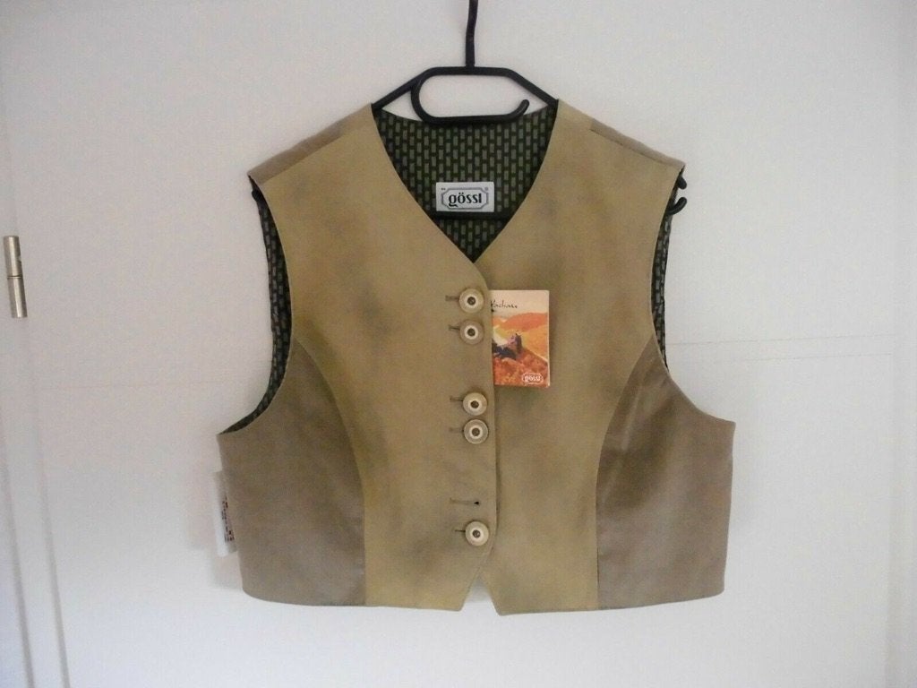 Gössl Wenen hertenleren gilet, zijde gevoerd, hoorn knopen, Kleding | Dames, Maat 38/40 (M), Beige, Nieuw, Ophalen of Verzenden