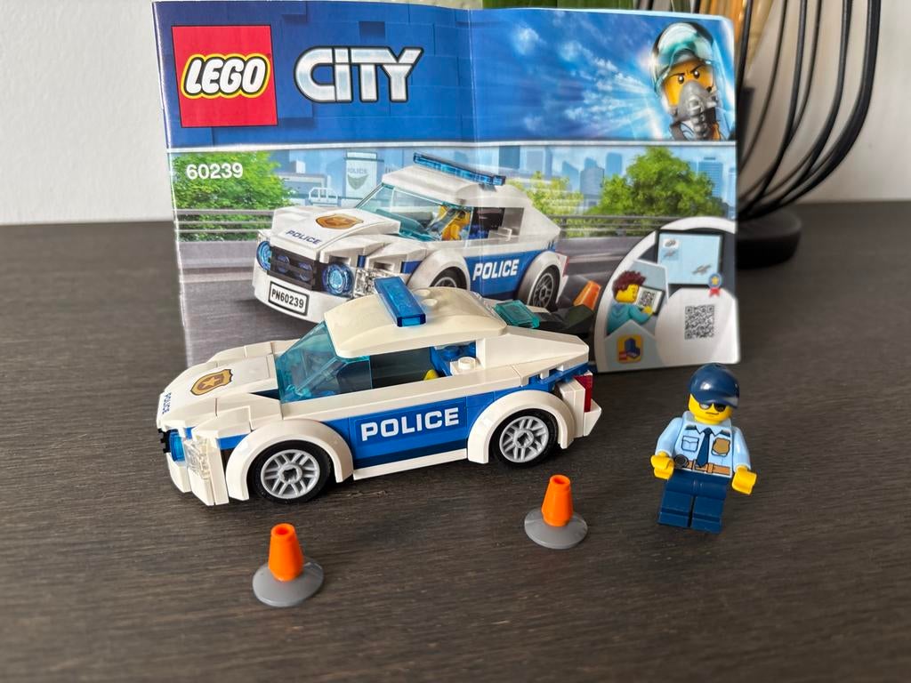 LEGO City Politie Achtervolging 60239, Kinderen en Baby's, Speelgoed | Duplo en Lego, City, Lego, Ophalen of Verzenden, Zo goed als nieuw