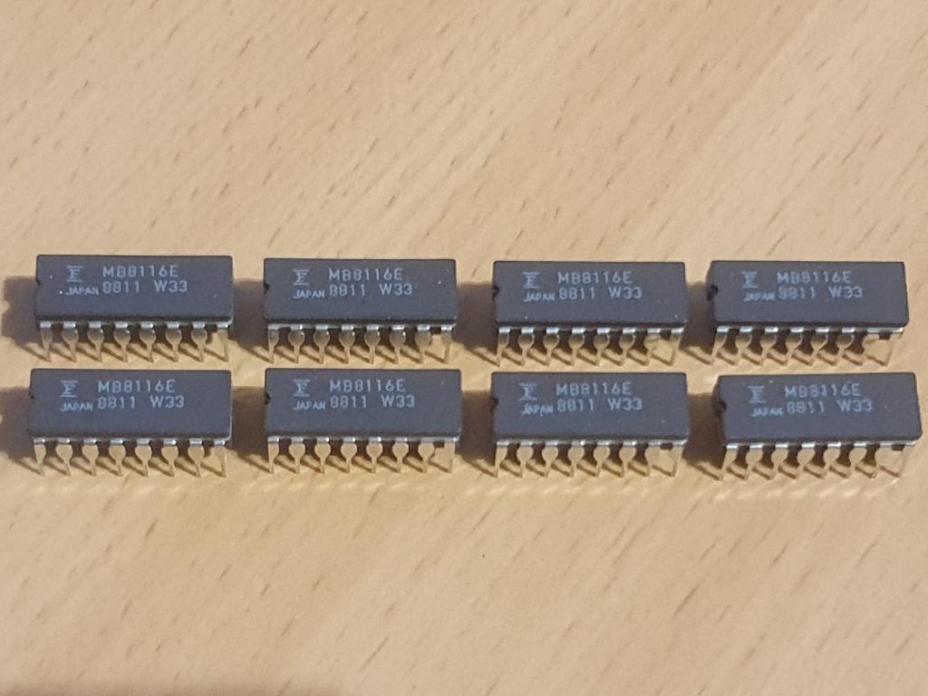 Vintage RAM Fujitsu MB8116E ( 4116 ) Ceramic, Computers en Software, Vintage Computers, Ophalen of Verzenden