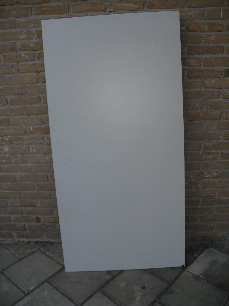 TE KOOP MOOIE TAFEL VOOR BINNEN OF BUITEN, Huis en Inrichting, Ophalen, Zo goed als nieuw