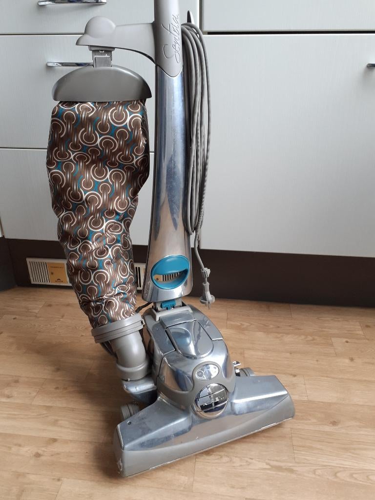Kirby Sentria Stofzuiger, Witgoed en Apparatuur, Stofzuigers, Ophalen, Gebruikt, Stofzak, Minder dan 1200 watt