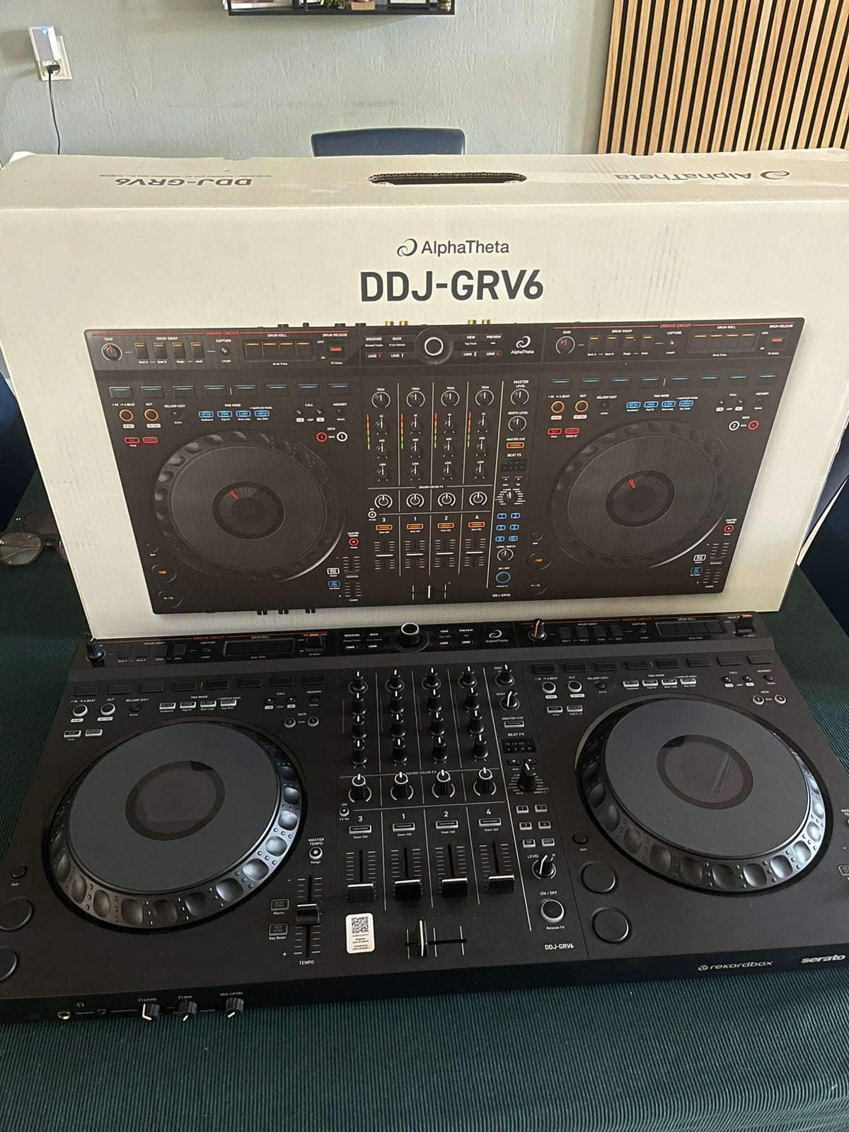 DDJ-GRV6 (AlphaTheta/Pioneer) controller, Ophalen, Zo goed als nieuw, Pioneer