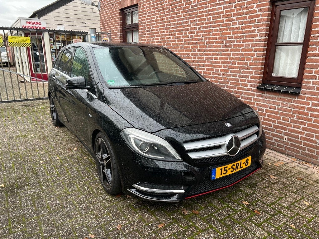 Mercedes-benz B-KLASSE 180 AMBITION, Auto's, Voorwielaandrijving, Euro 5, Gebruikt, 1295 kg