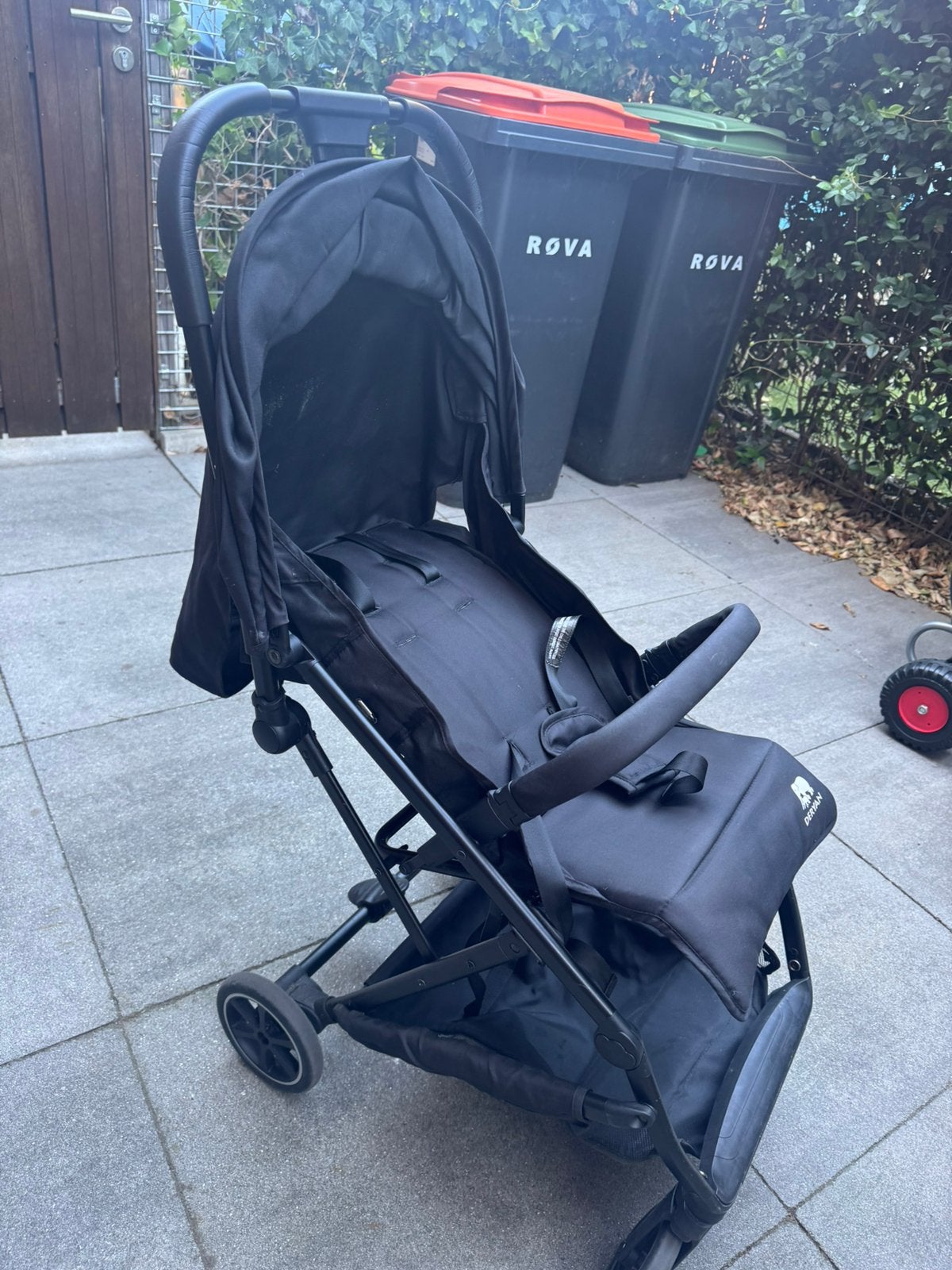 Deryan buggy zwart, Ophalen of Verzenden, Zo goed als nieuw