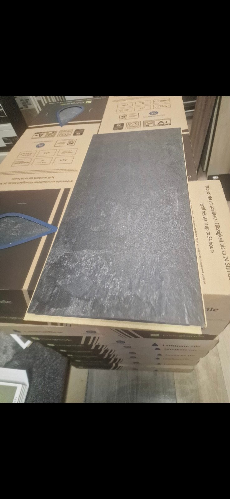 tegel laminaat,8mm zwart 70m2 ,pm2 14 95 euro, Ophalen of Verzenden
