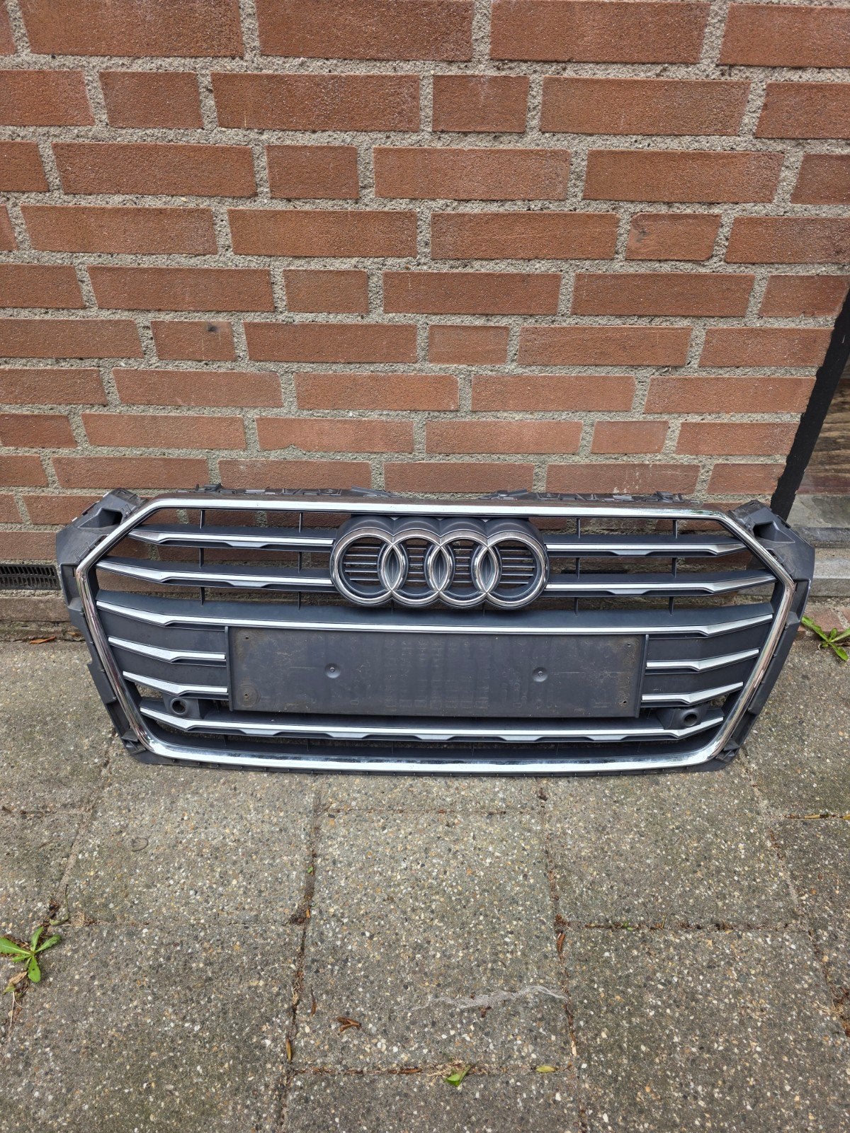Audi A5 Voorgrill 2019 - Origineel en Gebruikt, Ophalen of Verzenden, Gebruikt, Voor, Audi