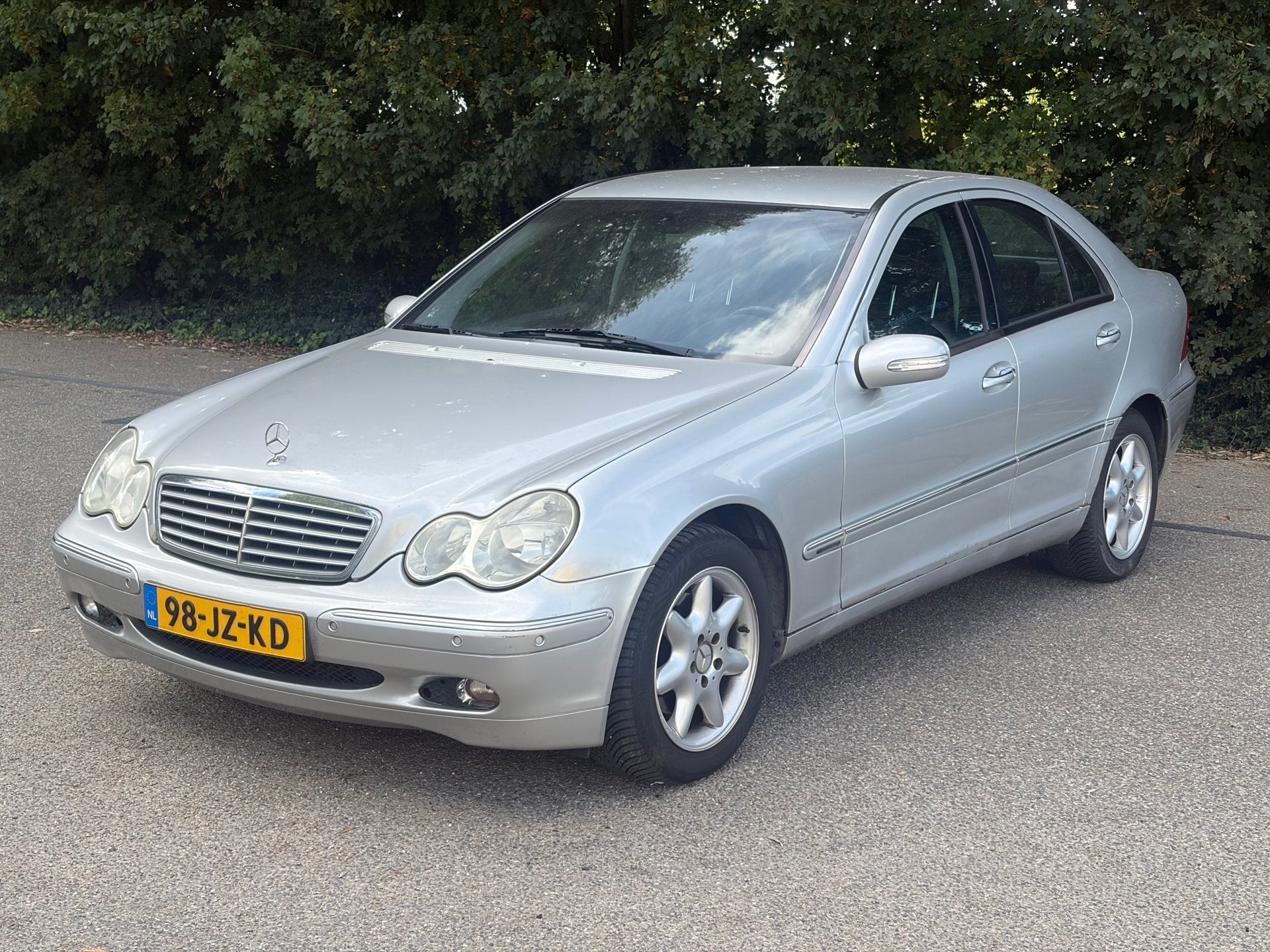 Mercedes-Benz C-klasse 240 Elegance Airco! Automaat! NAP!, Auto's, Automaat, Gebruikt, Zwart, 1465 kg
