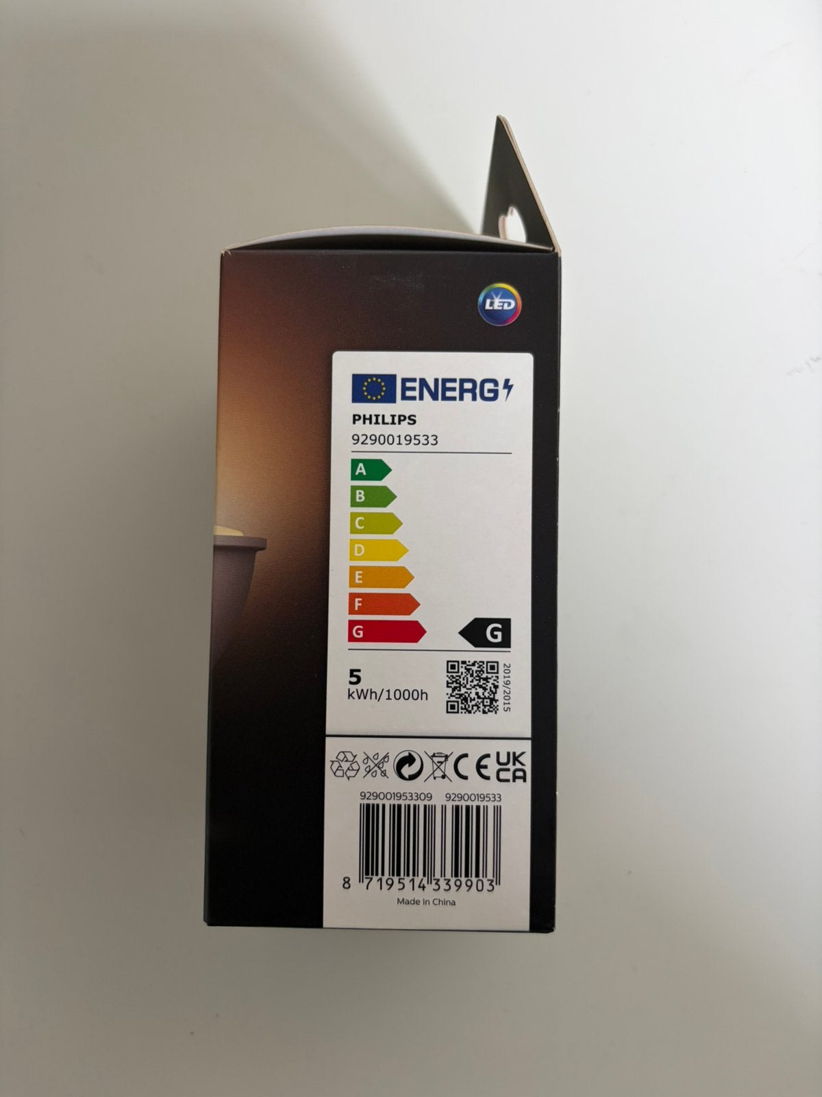 Foto 3 van Philips Hue White Ambiance GU10 lamp