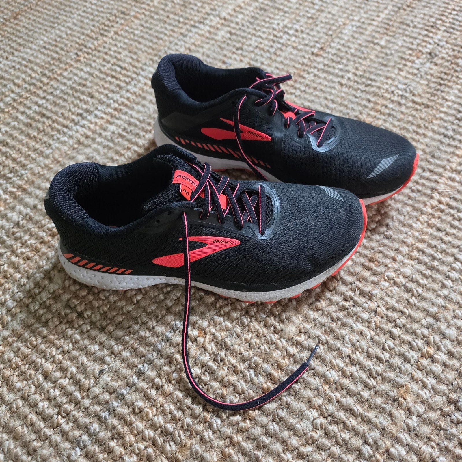 Brooks dames hardloopschoenen, Ophalen of Verzenden, Zo goed als nieuw, Hardloopschoenen, Overige merken