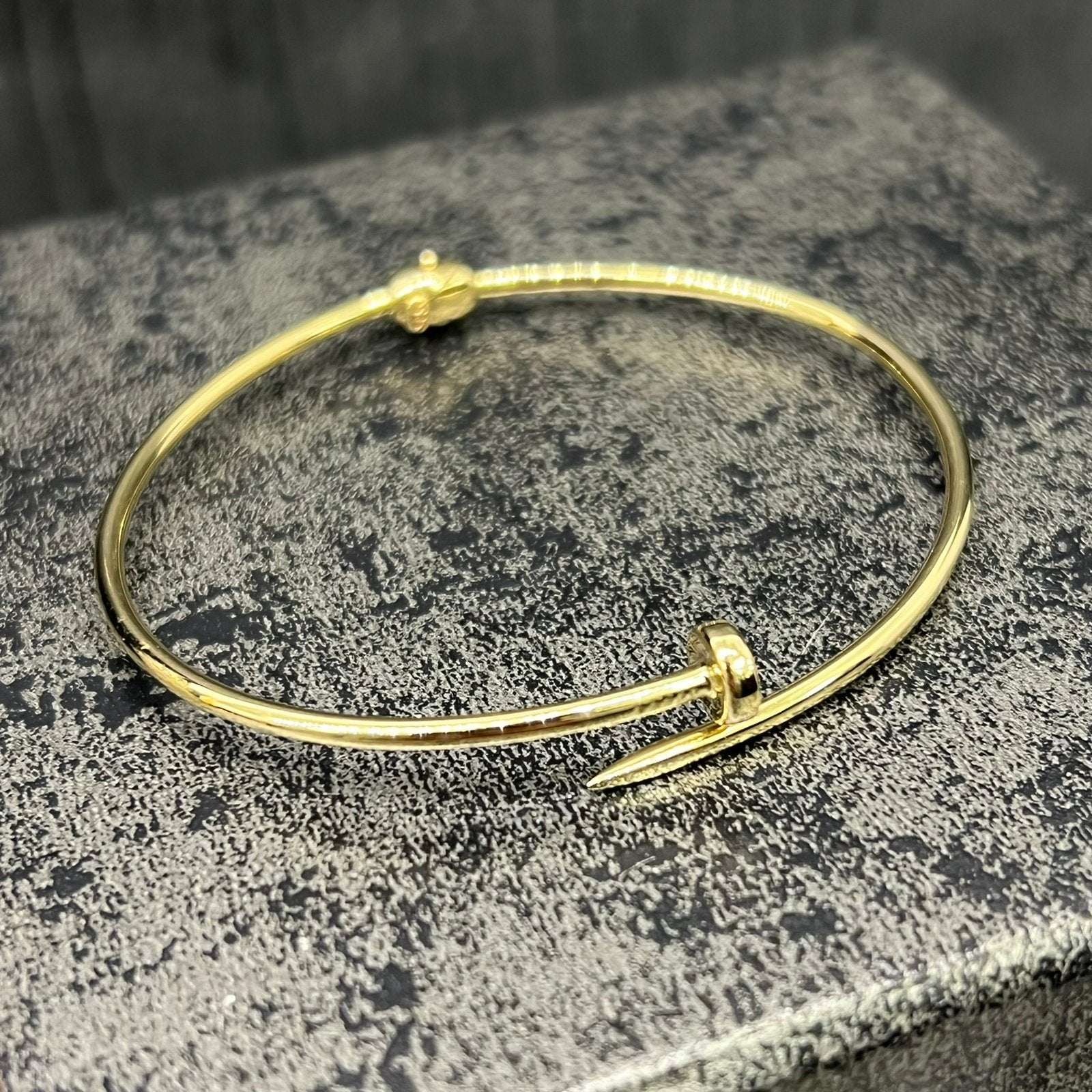 14k gouden armband spijker model, Sieraden, Tassen en Uiterlijk, Armbanden, Ophalen of Verzenden, Nieuw, Goud