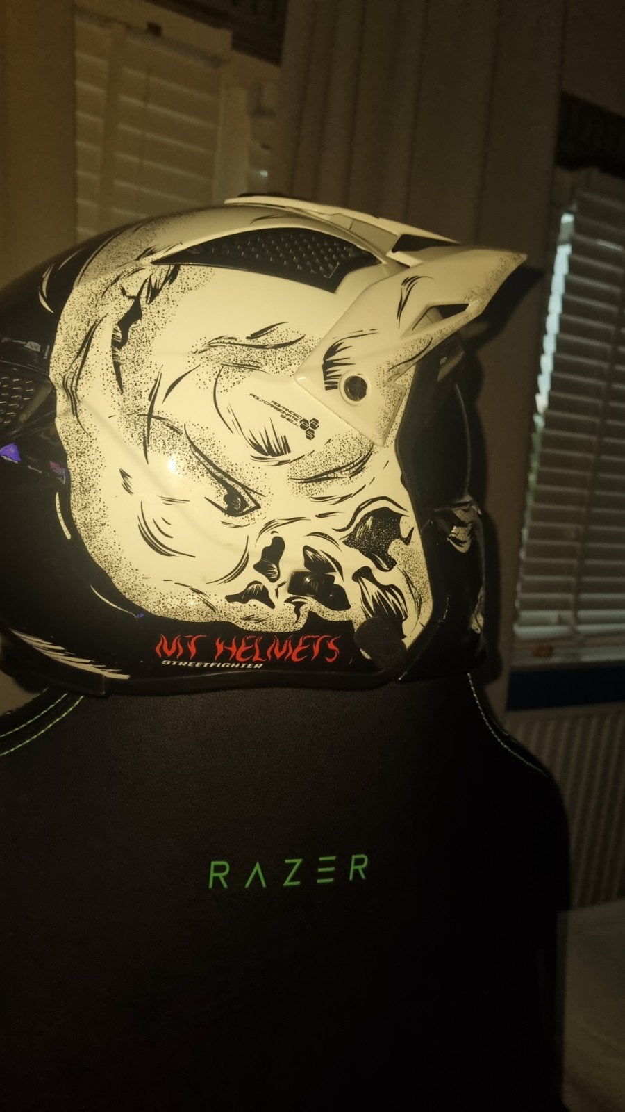 MT Helmets Streetfighter Darkness helm - Maat M, Motoren, M, Tweedehands, Ophalen, Overige merken
