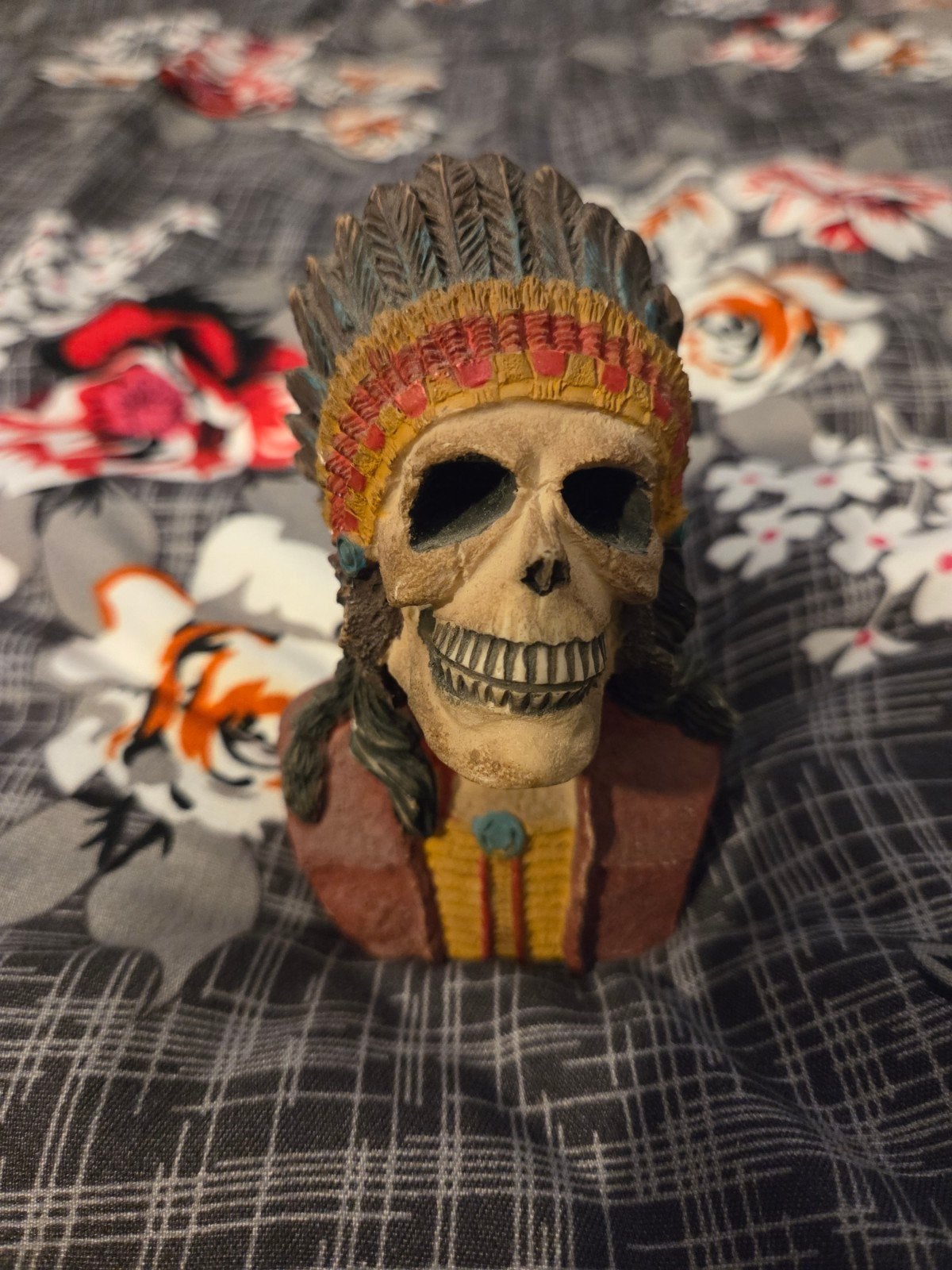 Decoratieve schedel met indianentooi, Ophalen of Verzenden, Zo goed als nieuw