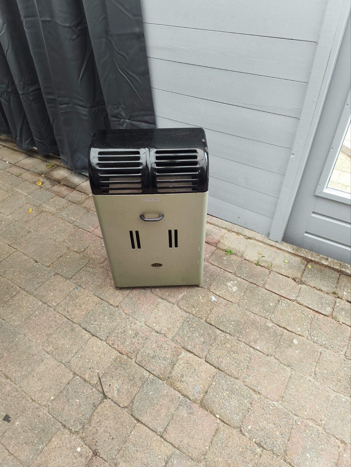 Goed werkende oliekachel met twee branders, Huis en Inrichting, Ophalen, Gebruikt, Oliekachel