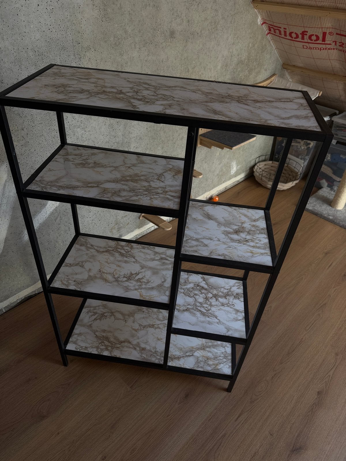 Hoog smal kastje - Gratis af te halen, Huis en Inrichting, Ophalen, Minder dan 50 cm, Gebruikt, 100 tot 150 cm